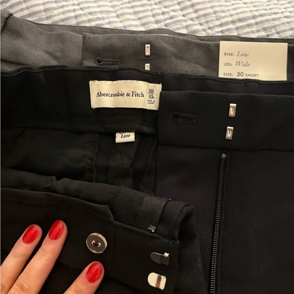 Abercrombie & Fitch Trousers (3 pairs) - Picture 11 of 11